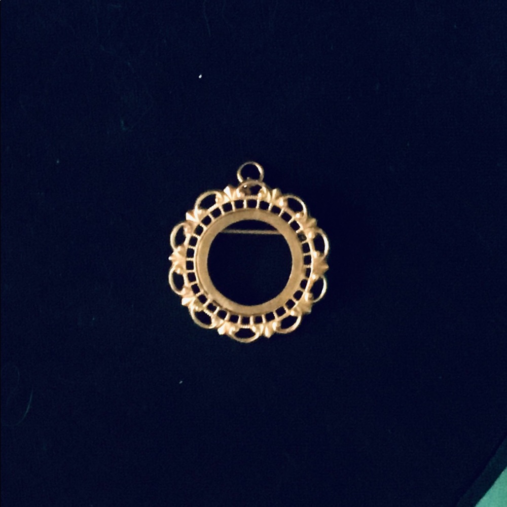 Pin/Brooch Pendant Vintage 14K Gold Filligree Design